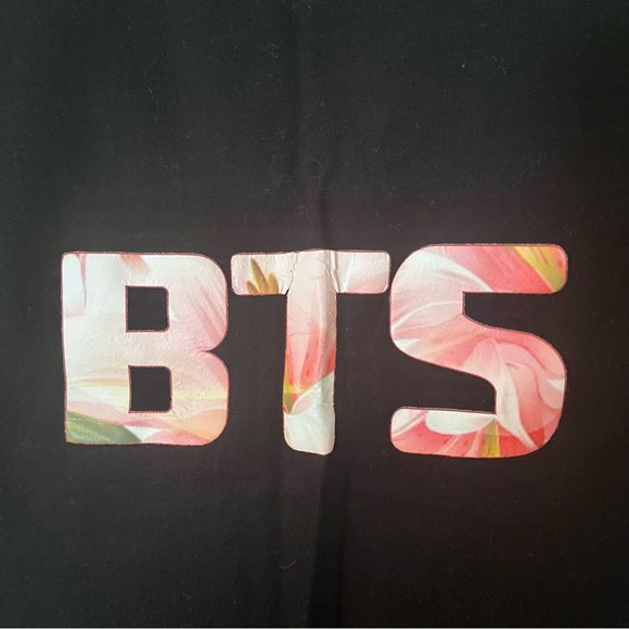Women’s BTS Jungkook 97 Black Printed Short Sleeve T-Shirt - Picture 4 of 12